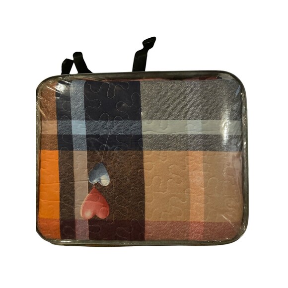 Priscilla 3 Piece F/Q Quilt Set Cotton Soft 2 Pillow Shams 90" x 90” - Picture 2 of 4